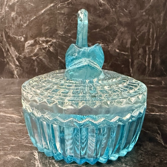Blue Glass Swan Trinket Dish - Picture 4 of 16